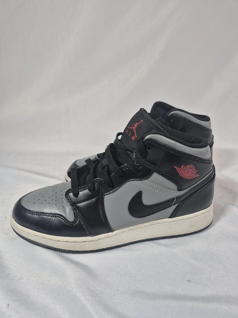 NIKE AIR Jordan 1 Mid-Top Sneakers in Black, Gray with Red Accents